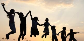 Jak wybrać idealny obóz letni dla wymagającego trzynastolatka